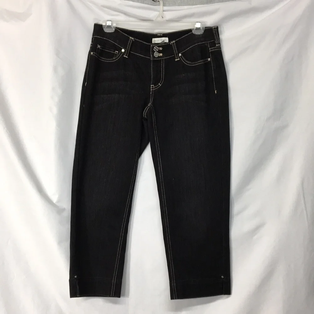 White House Black Market Women’s Black Jean Capris Size 2 Like-NEW